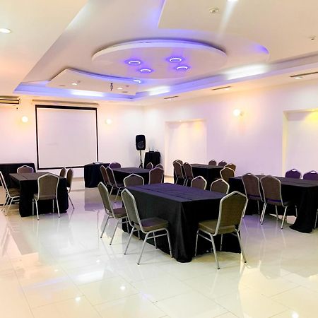 Hotel Mar Azul Манта Екстериор снимка