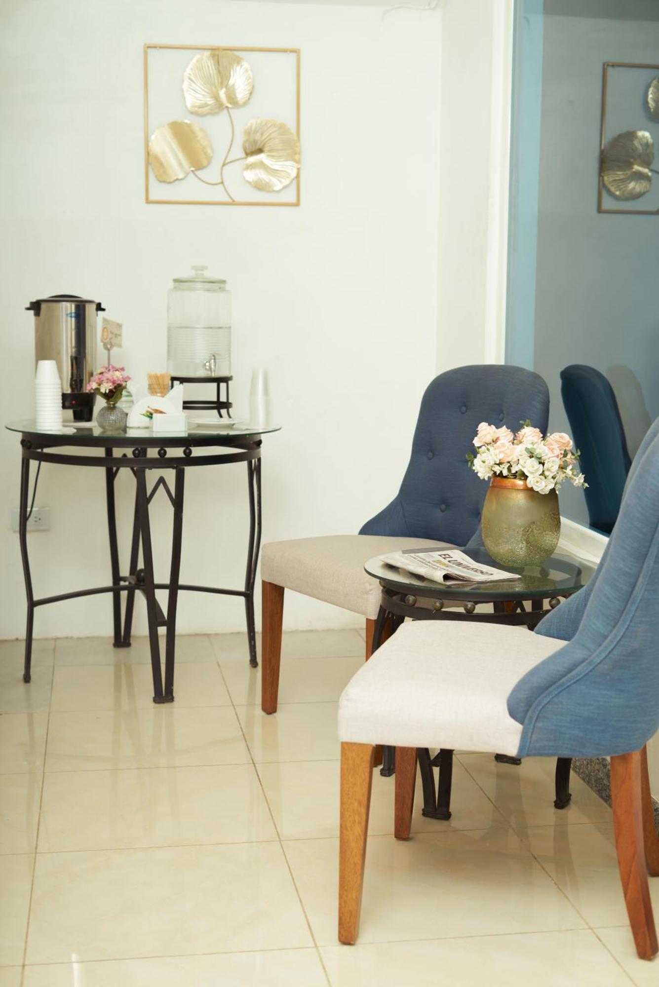 Hotel Mar Azul Манта Екстериор снимка