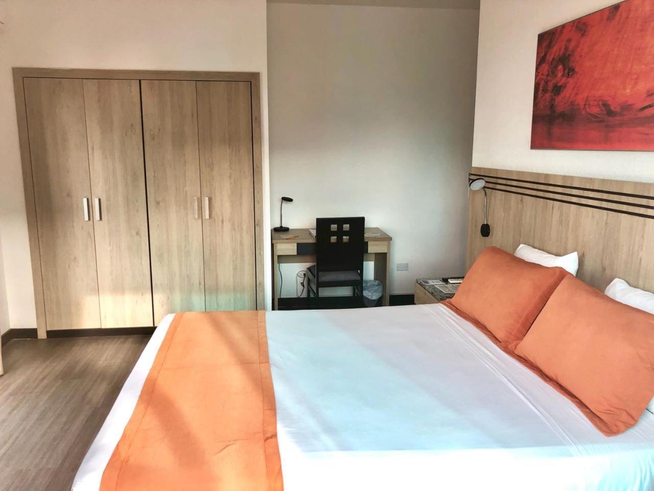 Hotel Mar Azul Манта Екстериор снимка