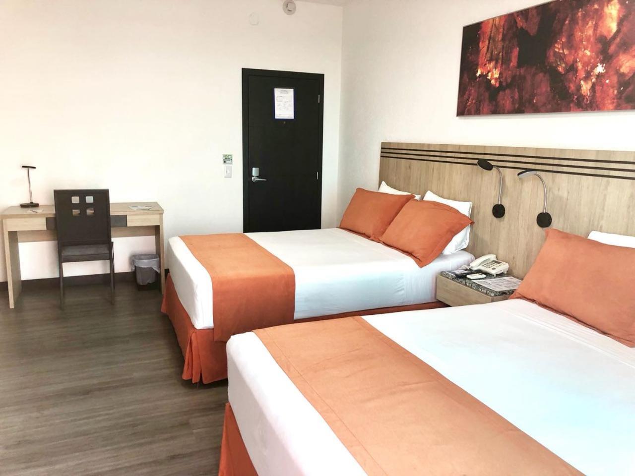 Hotel Mar Azul Манта Екстериор снимка